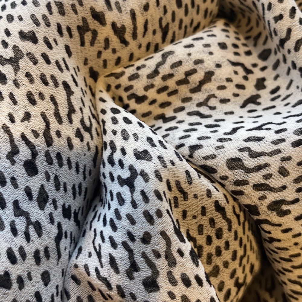 Cabi Grey And Black Speckled Ruffle Flutter Tank - image 8